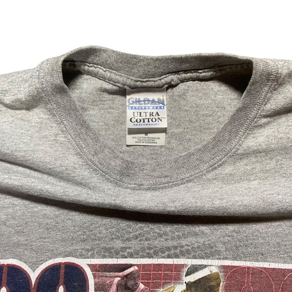 Lebron James Cleveland Cavaliers Gray T-Shirt Size Medium Gildan RARE - Picture 3 of 4